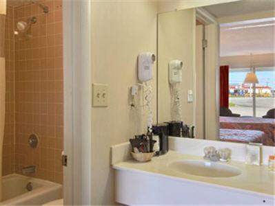 Days Inn By Wyndham Mt. Sterling Mount Sterling Room photo